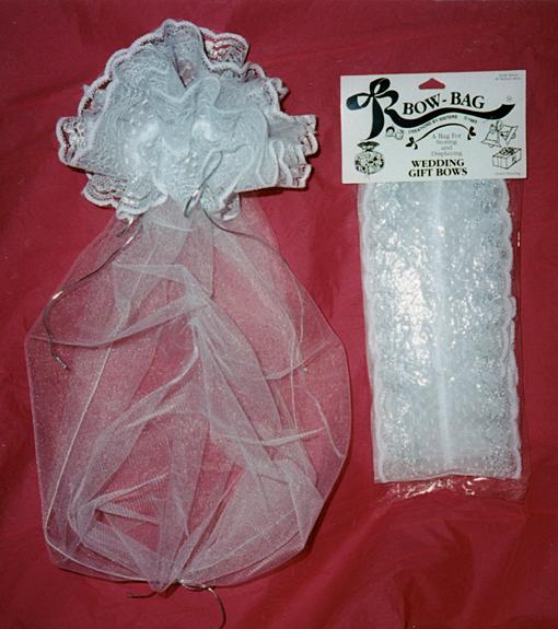 Wedding Gift Bow Bag Description White veil bag with white silver lace trim